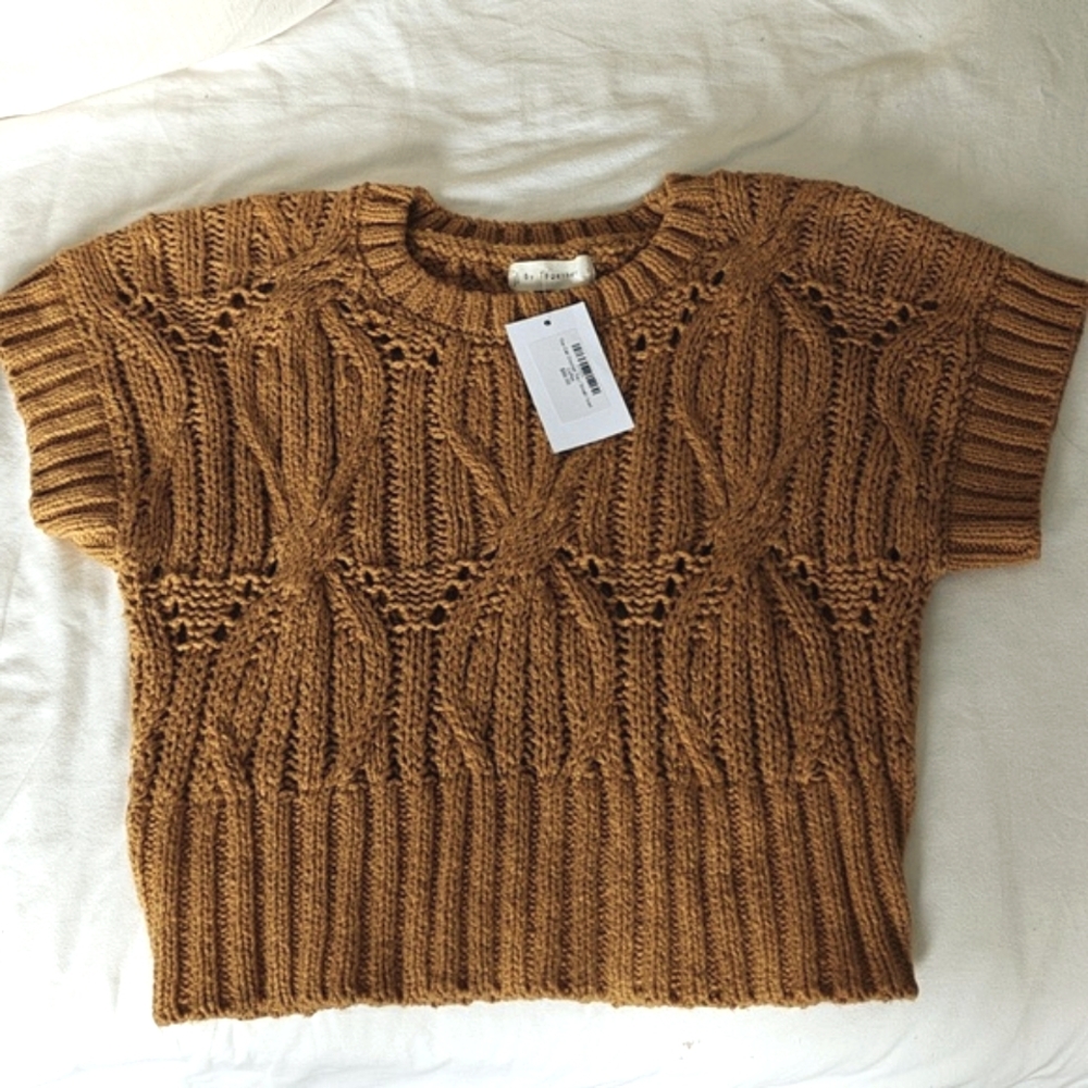 Short Sleeve Gold/Brown Sweater
